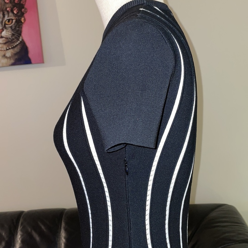 Weekend sale ⭐️⭐️⭐️ VALENTINO black and white dress - Picture 9 of 14